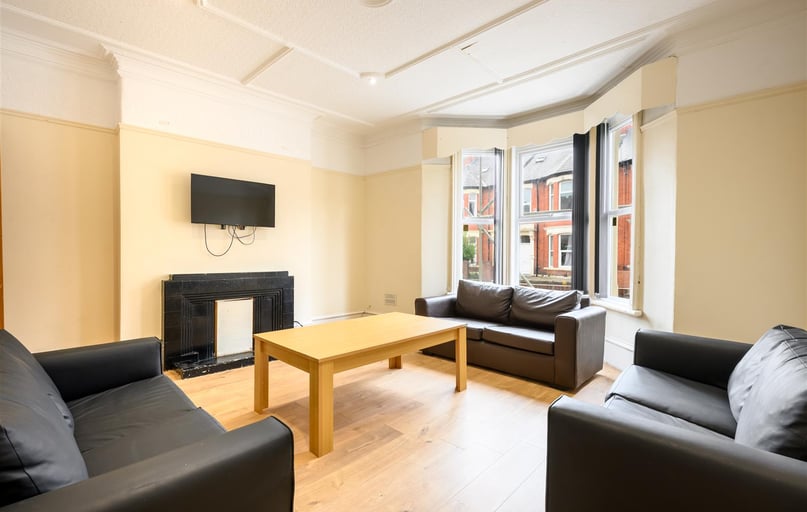 Queens Road, Jesmond, Newcastle - Image 1